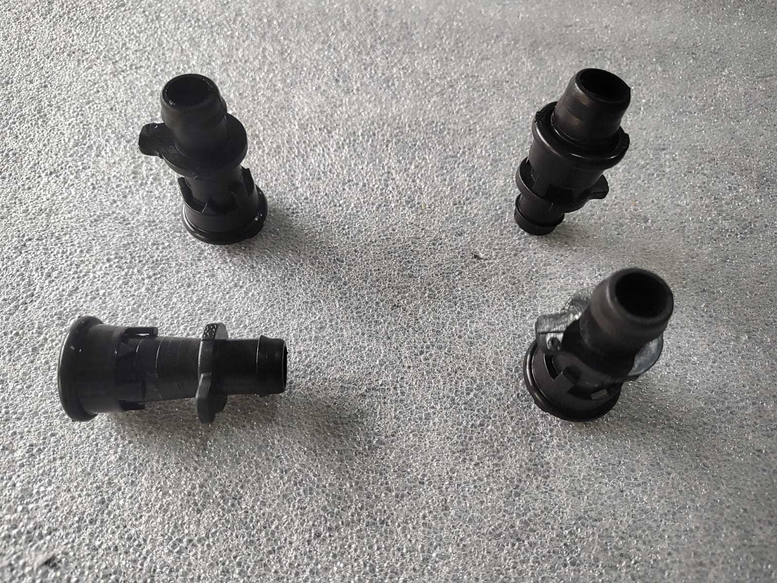 CONECTOR INICIAL 16MM C/ ANEL 6 PN 795600 GOTEJO